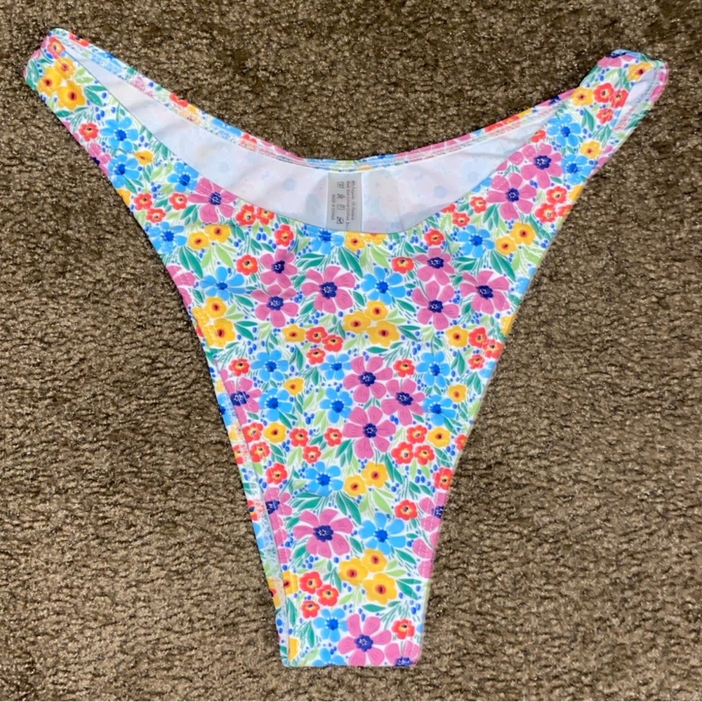 NWOT Floral Swim Bottoms